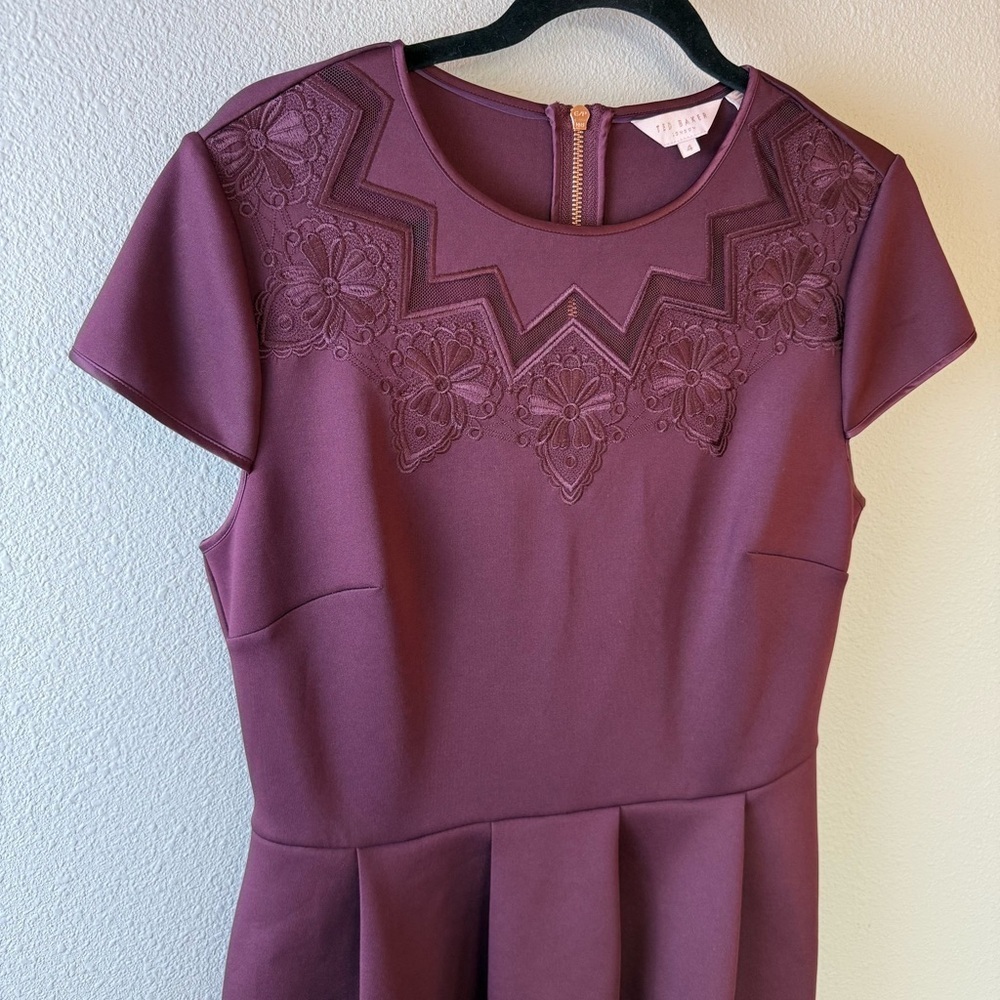 Ted Baker Embroidered Cheskka Dress Burgundy Party Cocktail Women’s Size 10 - Picture 4 of 14